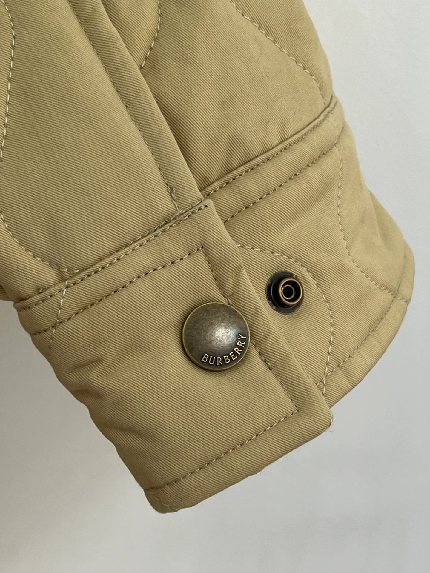 Women's Jackets And Down Jackets BURBERRY 18415745