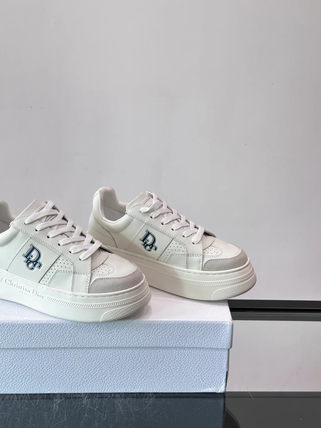 Women's Sneakers CHRISTIAN DIOR 17853199