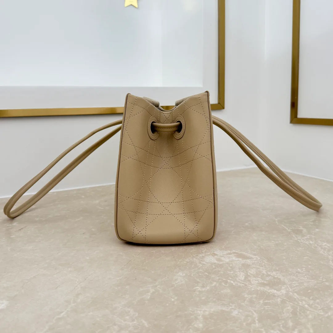 Women's Classic Handbags CHRISTIAN DIOR 18187884