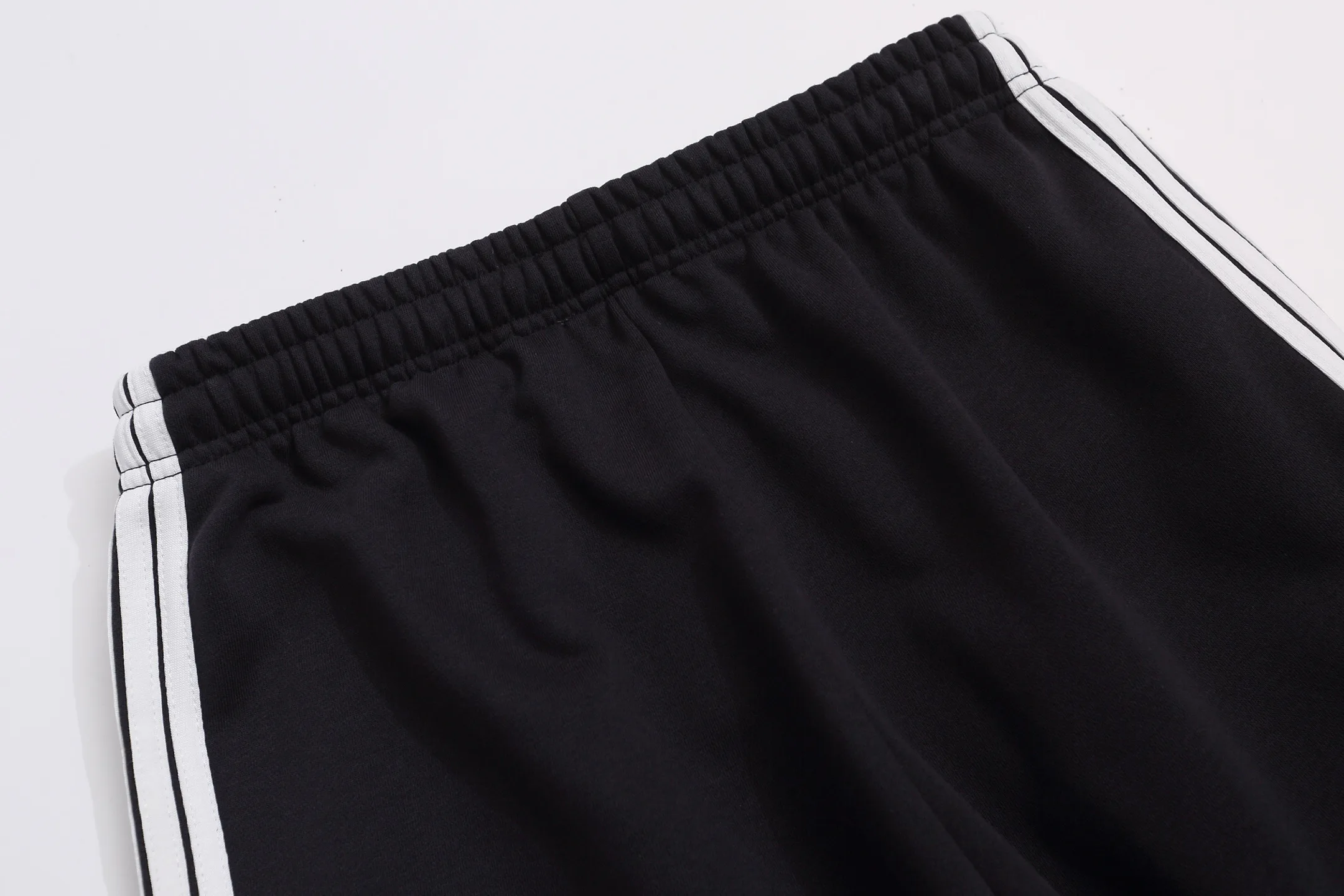 Men's Trousers BALENCIAGA 18068982