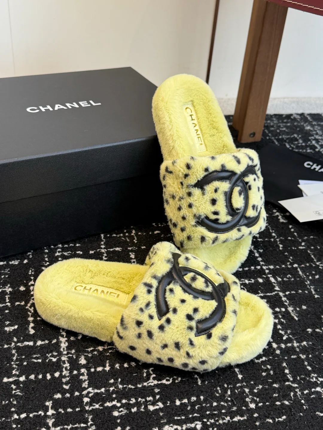 Women's Slippers CHANEL 18053855