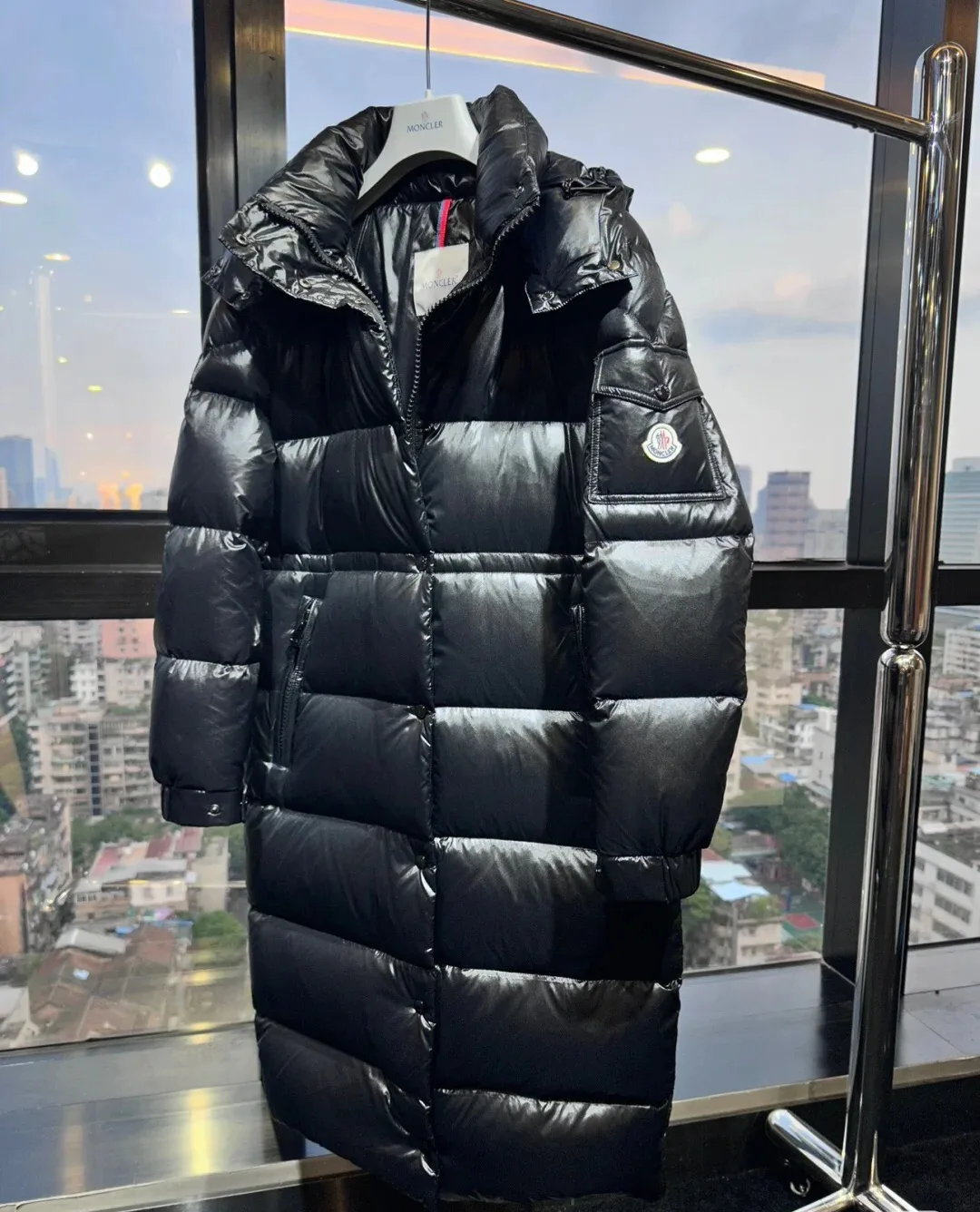 Women's Jackets And Down Jackets MONCLER 17964605