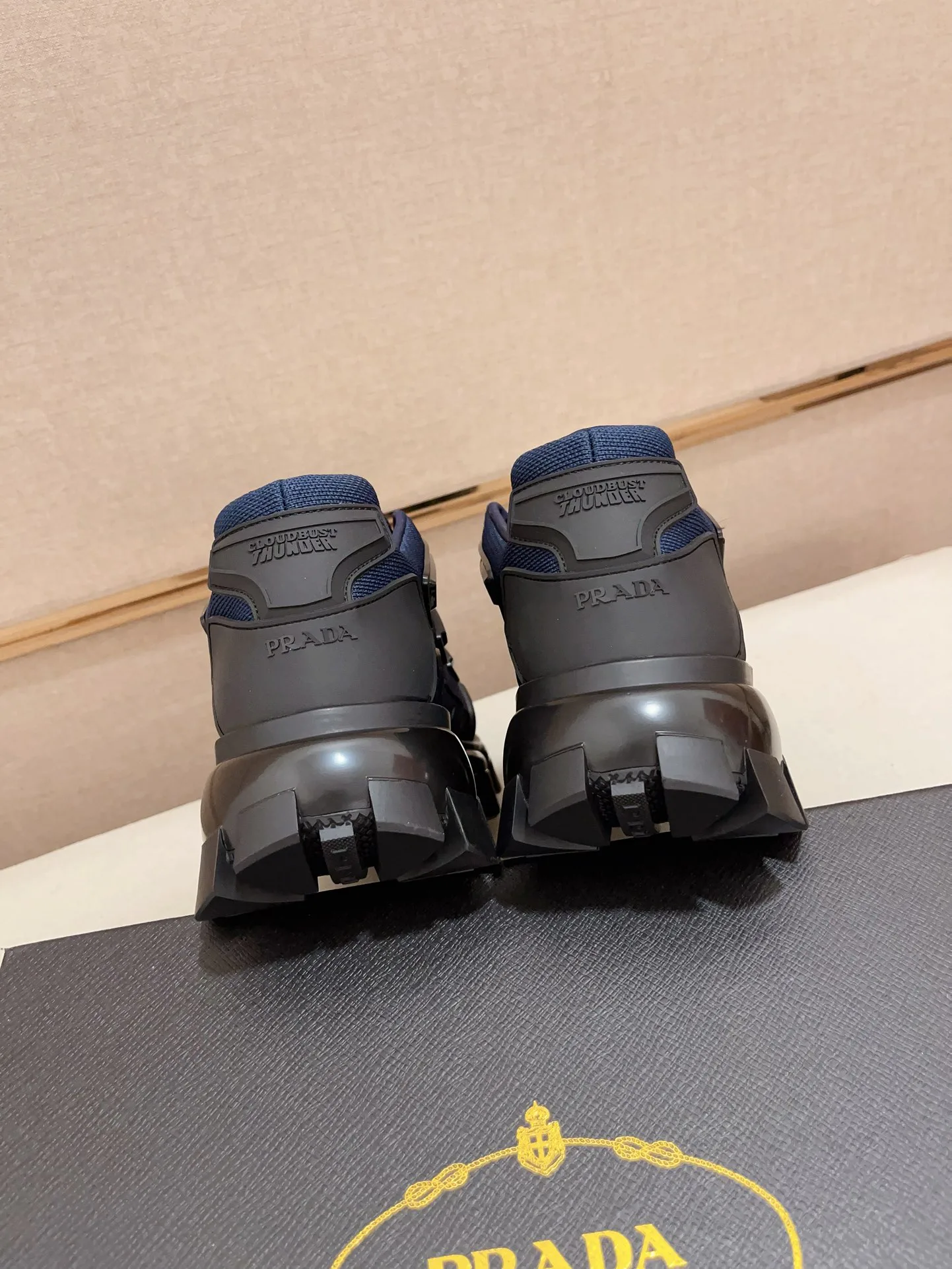 Men's Sneakers PRADA 17955152