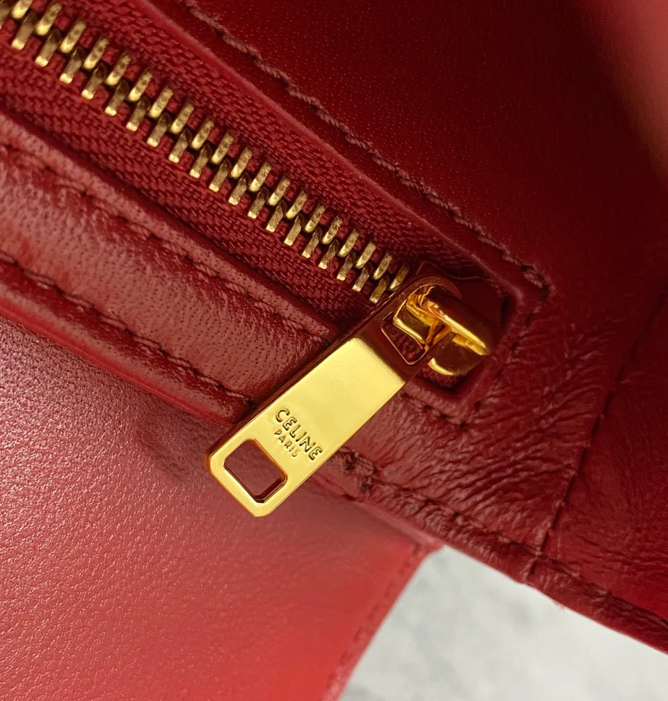 Women's Classic Handbags CELINE 18141588