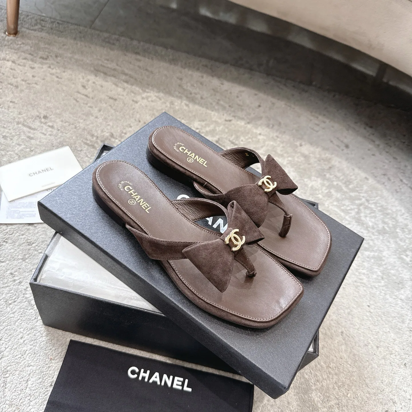 Women's Flip-Flops CHANEL 17572299