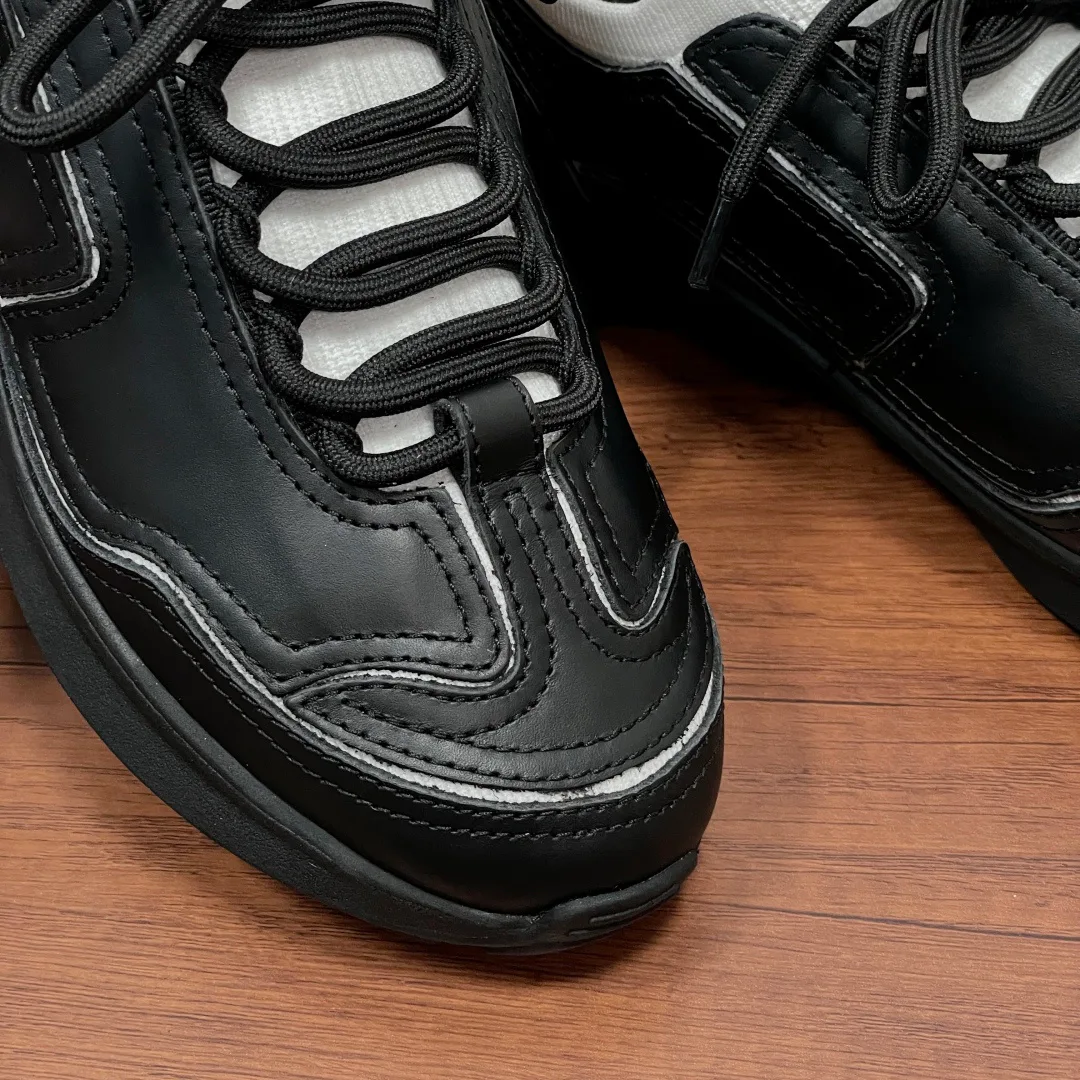 Women's Sneakers CHANEL 17542459