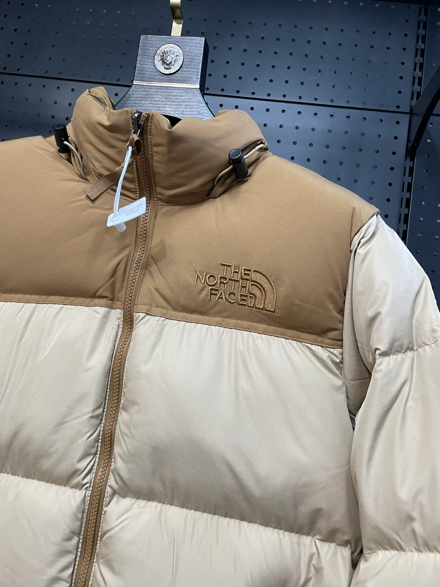 Men's Jackets And Down Jackets THE NORTH FACE 18392283