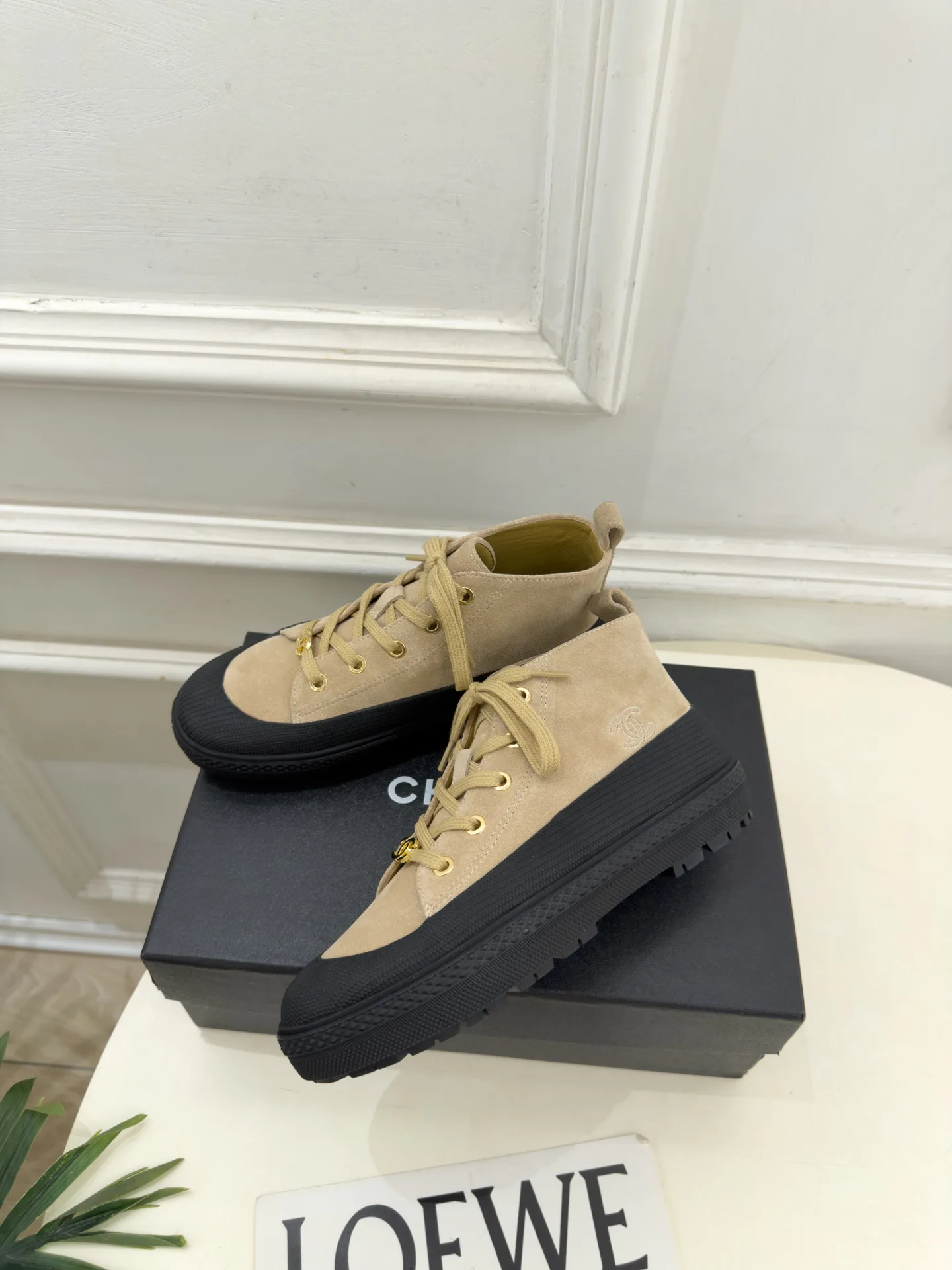 Women's Sneakers CHANEL 18346895