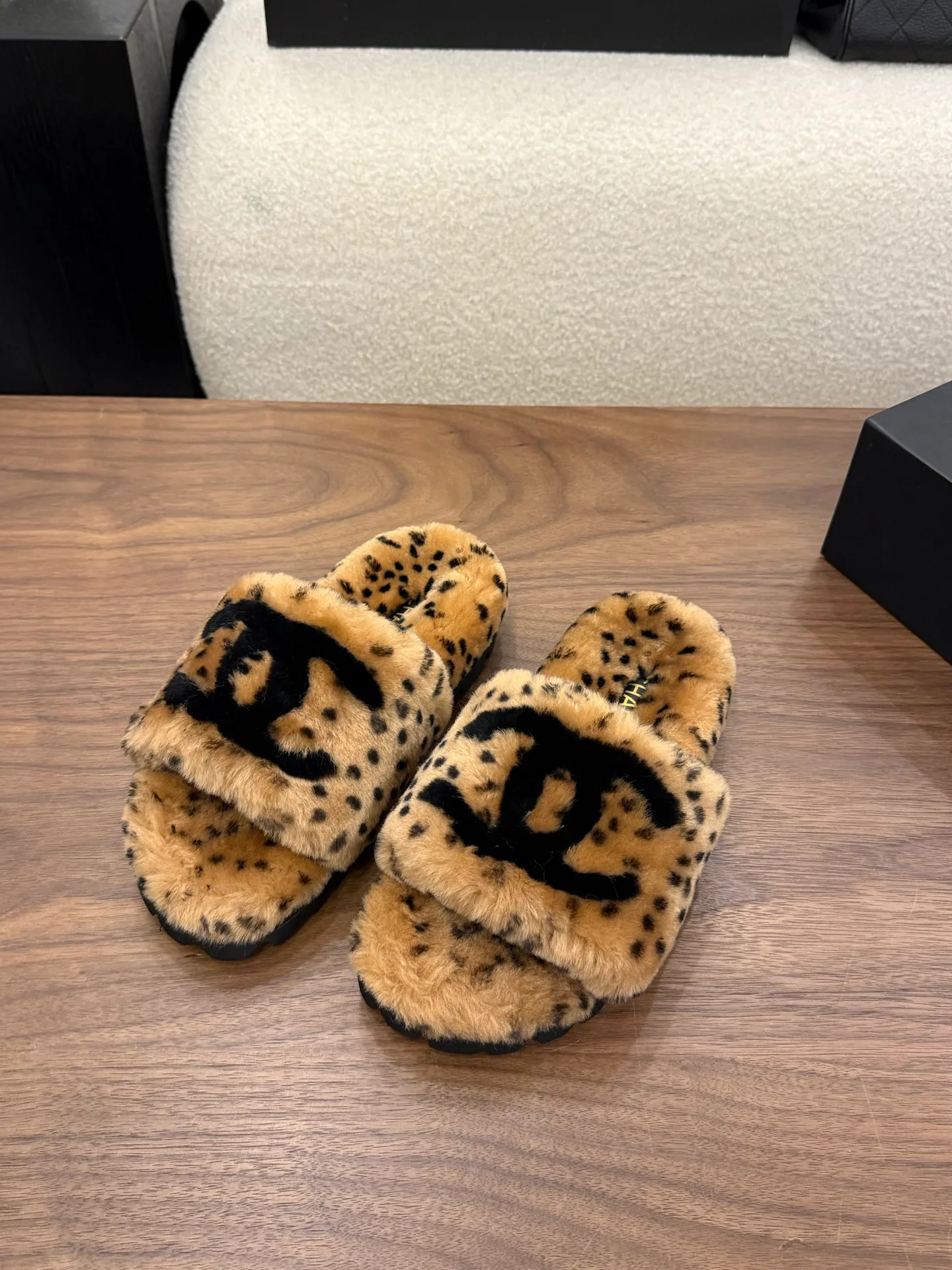 Women's Slippers CHANEL 18223638
