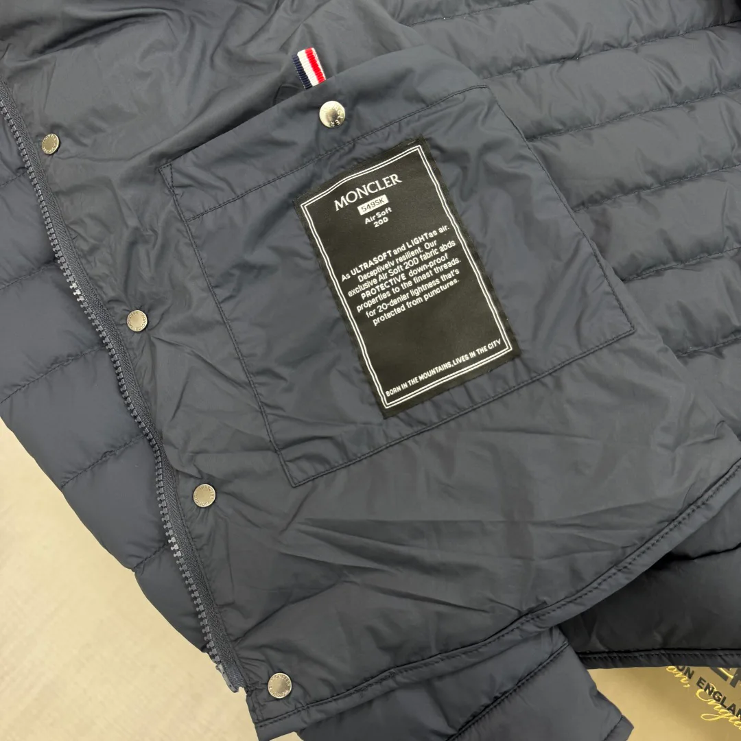 Men's Jackets And Down Jackets MONCLER 17827407