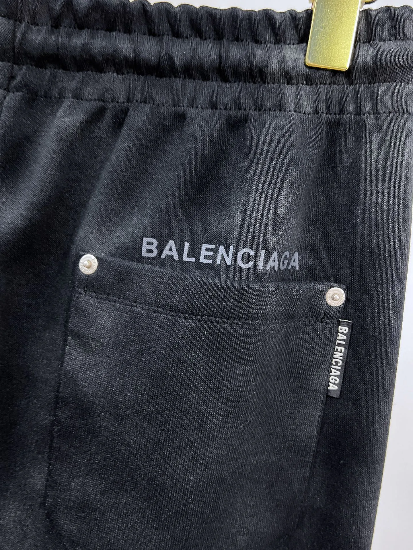 Men's Trousers BALENCIAGA 18399379