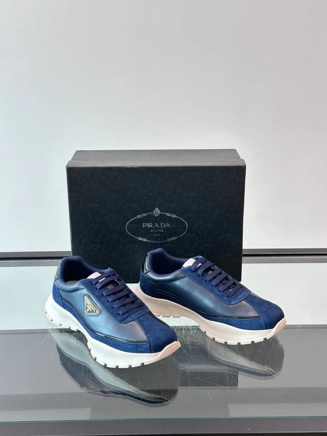 Men's Sneakers PRADA 18500609