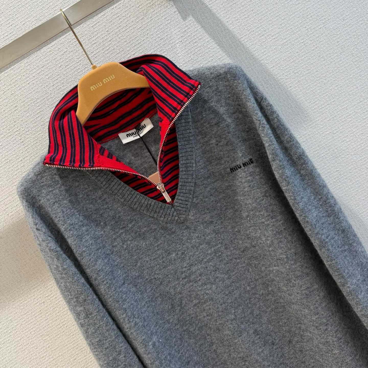 Women's Jumpers And Sweaters MIU MIU 18298401