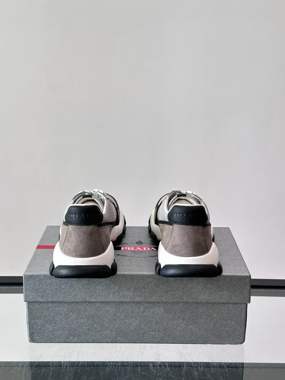 Men's Sneakers PRADA 18102777