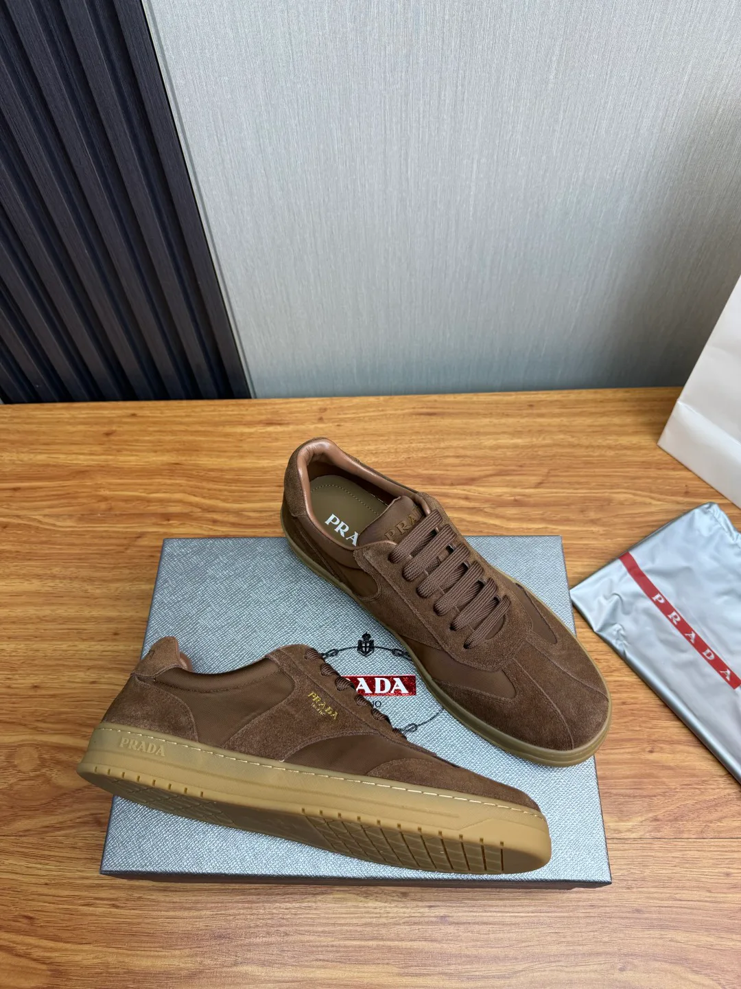 Men's Sneakers PRADA 18418635