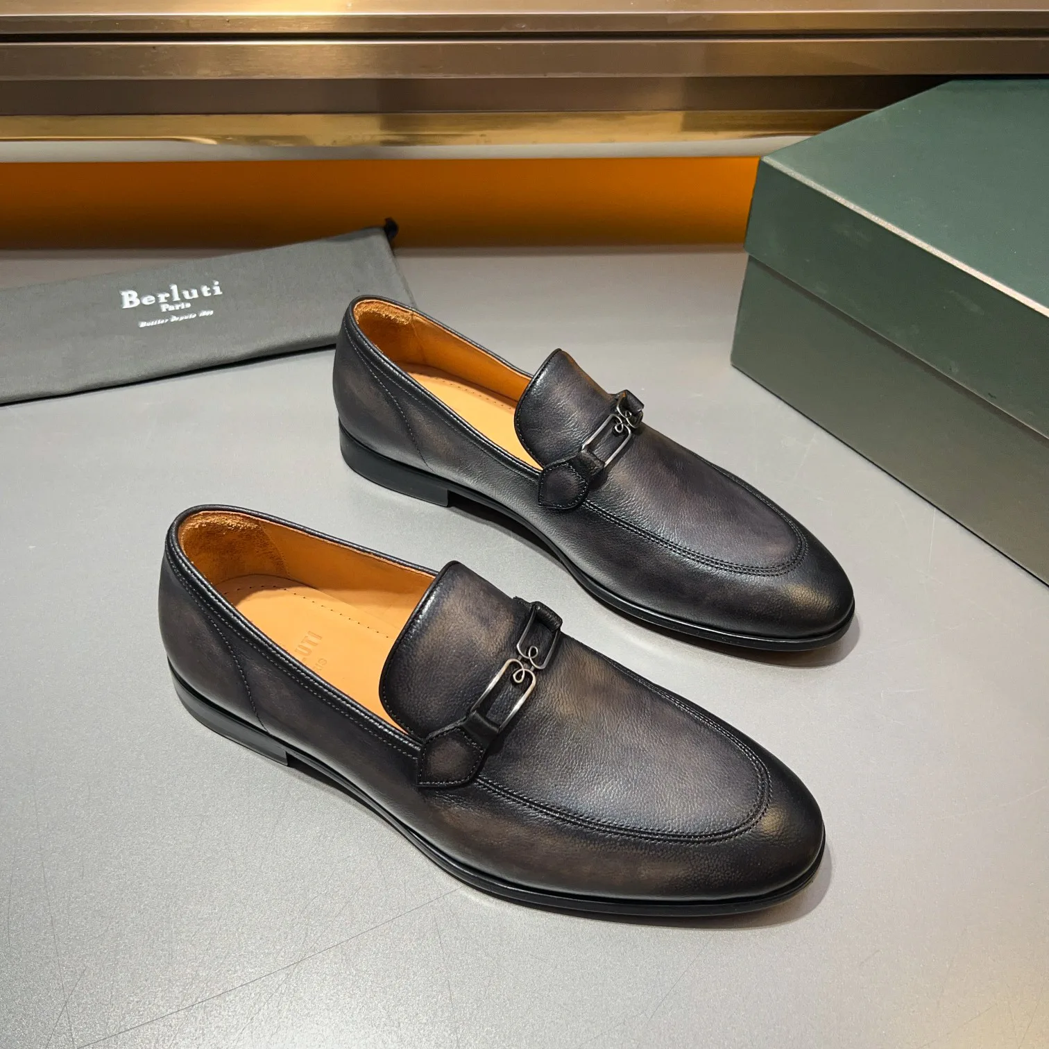 Men's Loafers And Dress Shoes BERLUTI 17955320