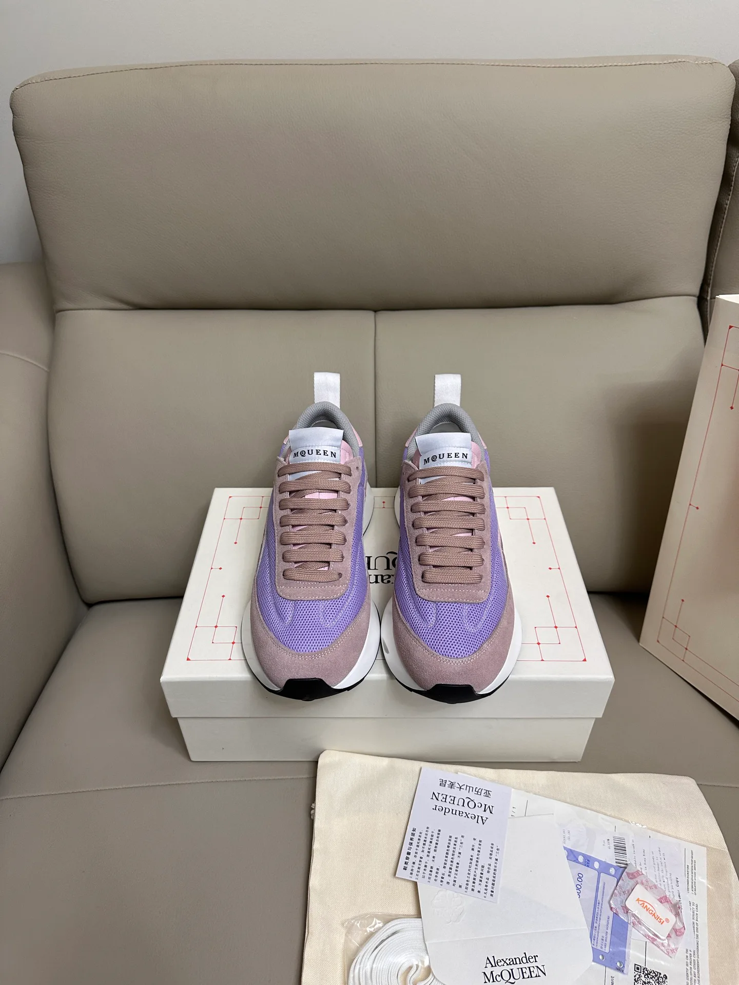 Кроссовки Женские Alexander Mcqueen 18616737