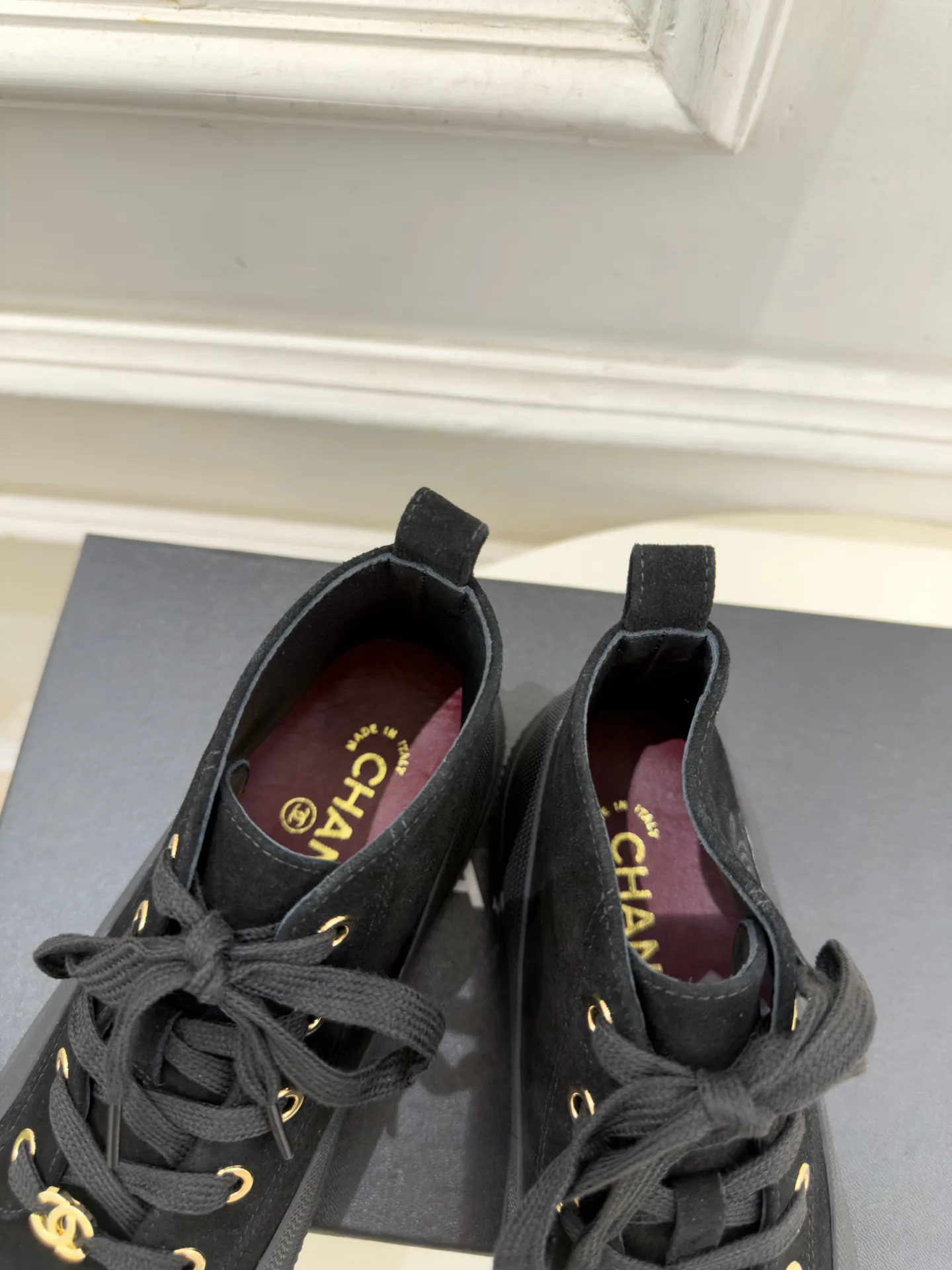 Women's Sneakers CHANEL 18346897