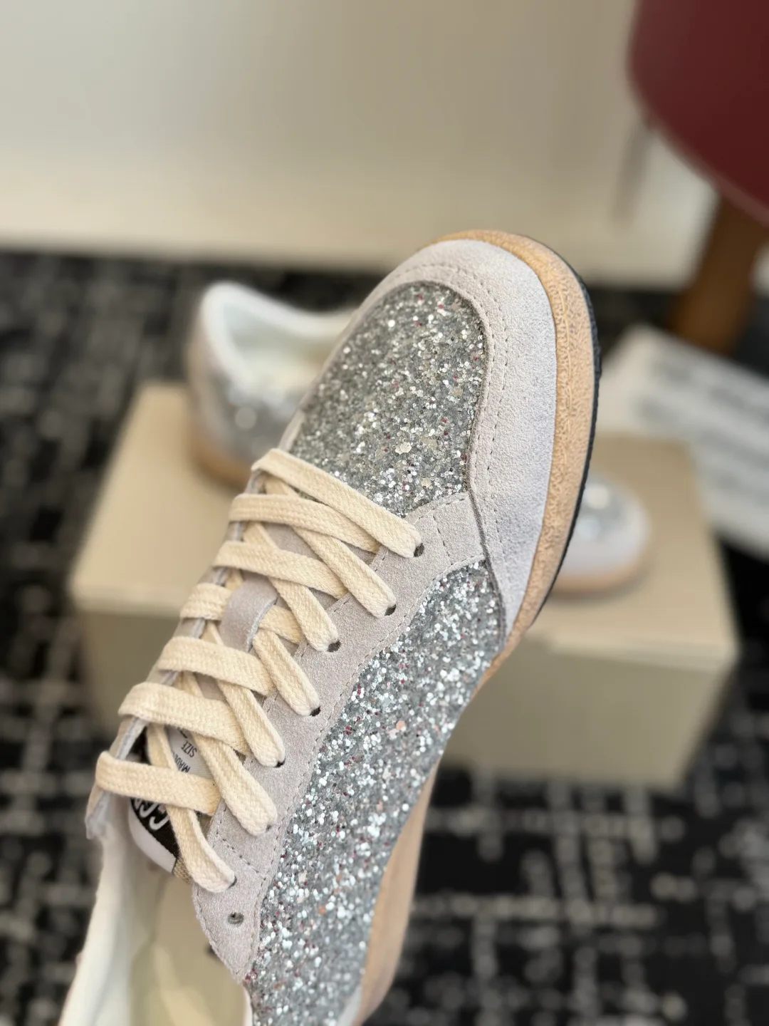 Women's Sneakers GOLDEN GOOSE 18305923