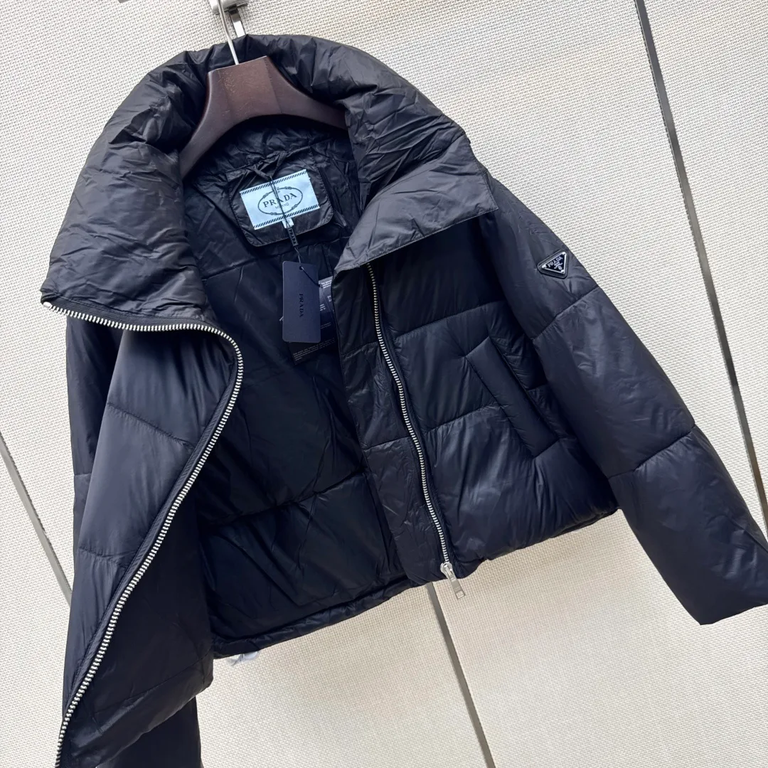 Women's Jackets And Down Jackets PRADA 18438382
