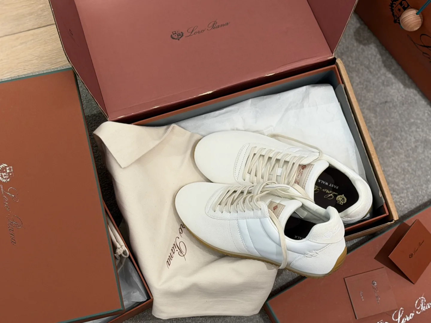 Men's Sneakers LORO PIANA 18393589