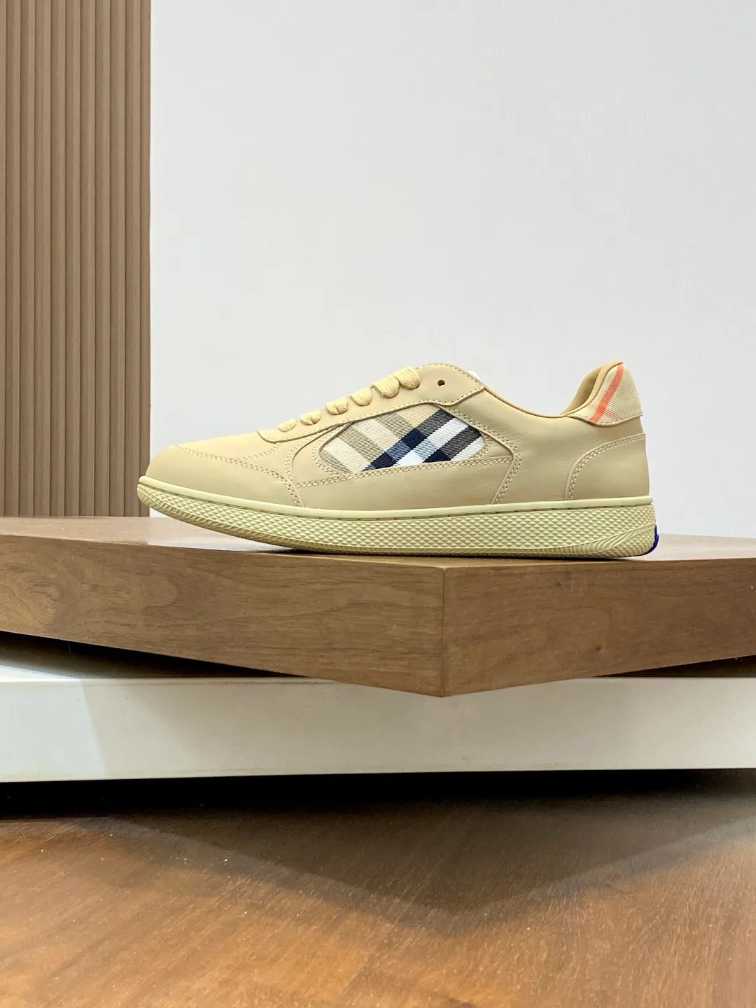 Men's Sneakers BURBERRY 17420360