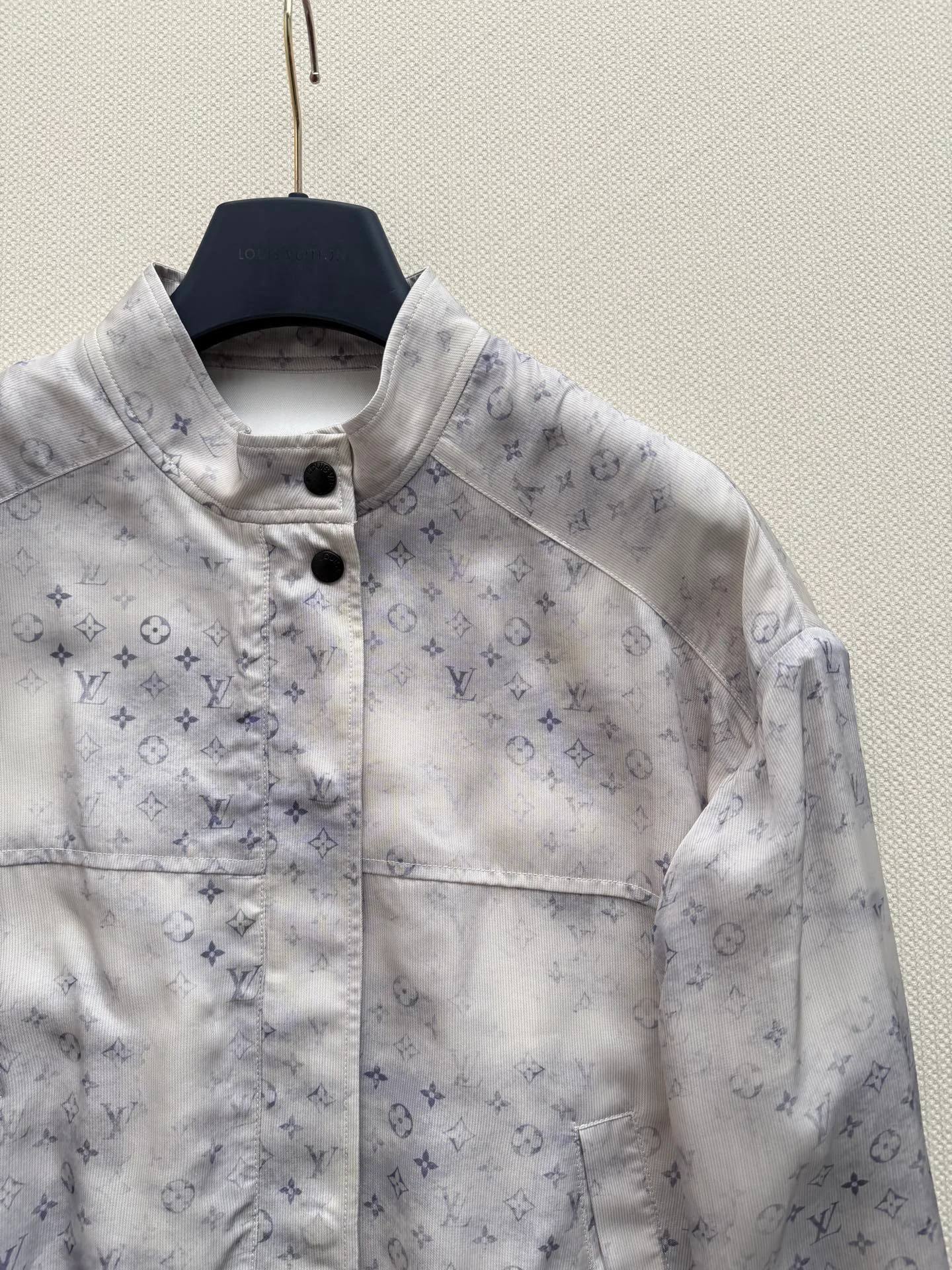 Women's Jackets And Down Jackets LOUIS VUITTON 17307669
