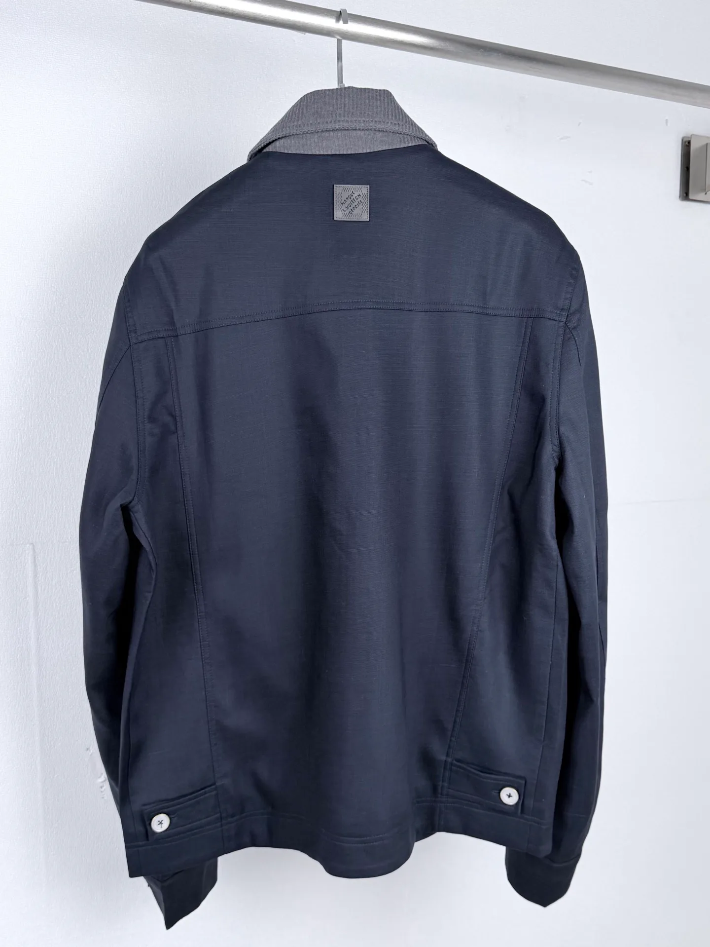 Men's Jackets And Down Jackets LOUIS VUITTON 18069168