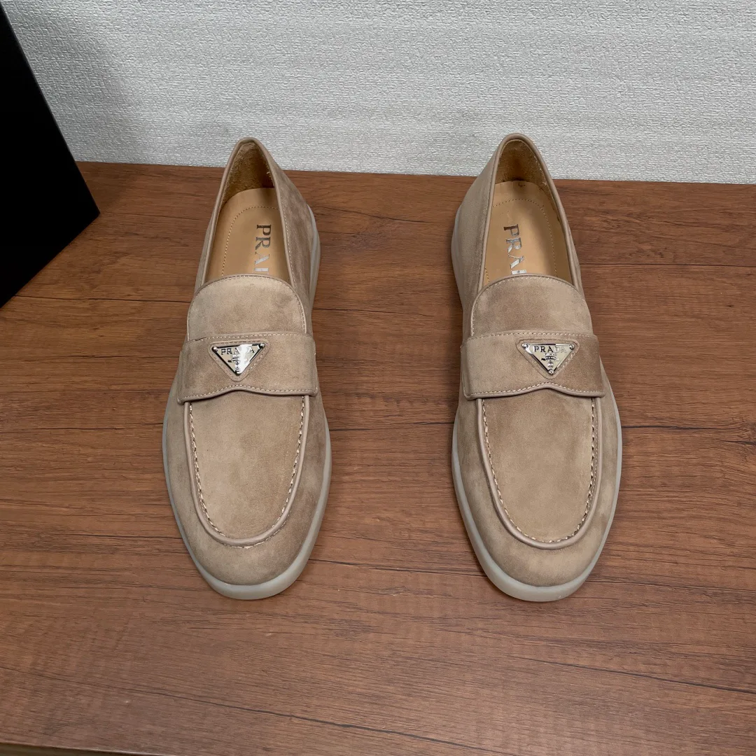 Men's Loafers And Dress Shoes PRADA 17971384