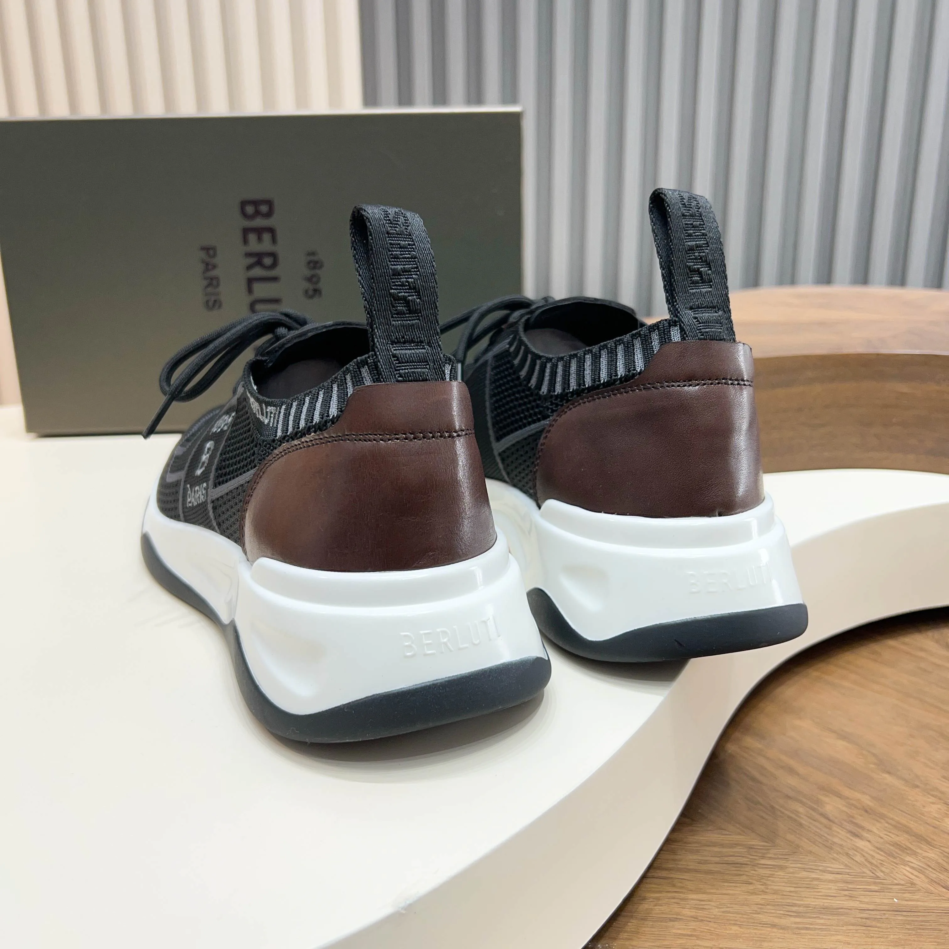 Men's Sneakers BERLUTI 18453057