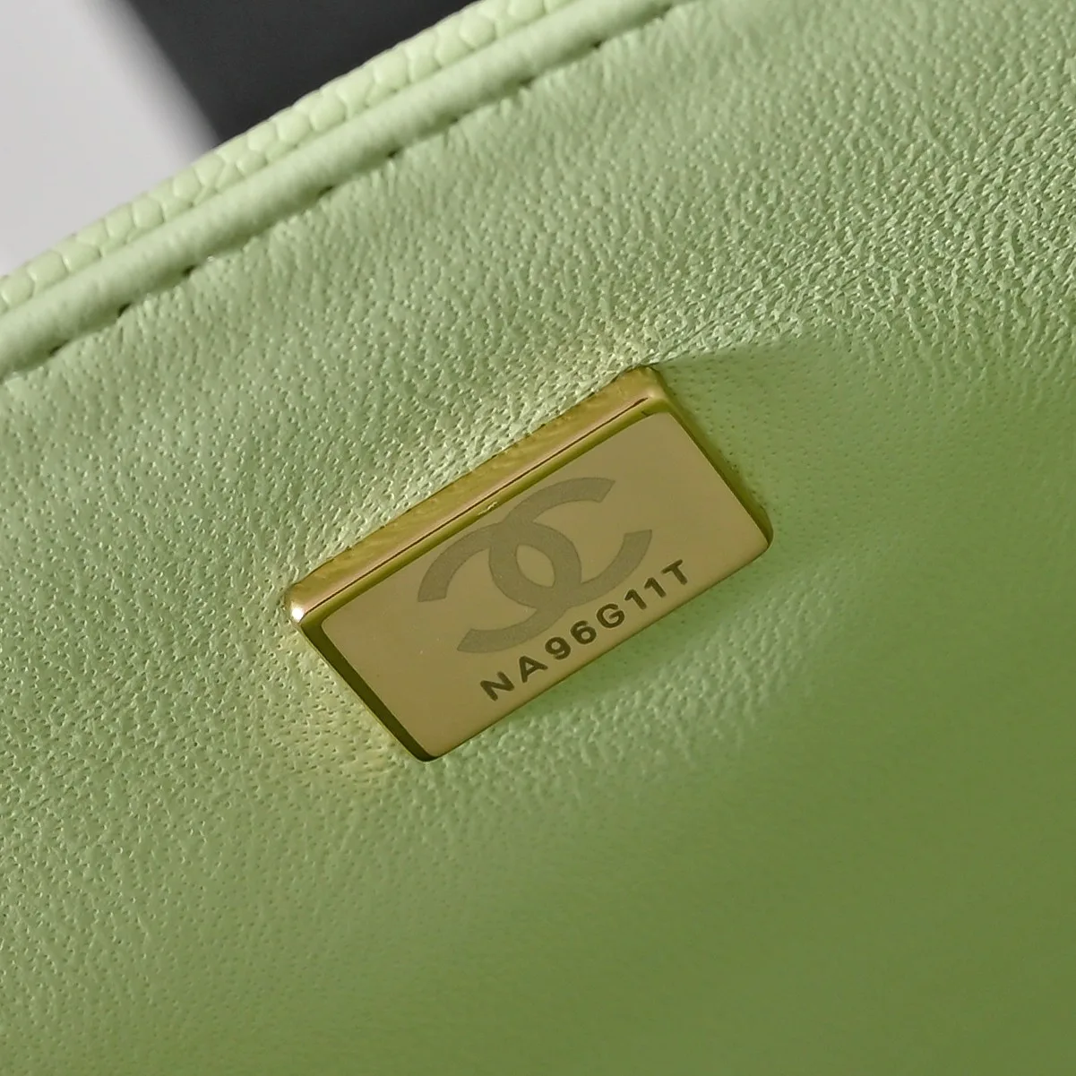 Women's Classic Handbags CHANEL 18147973