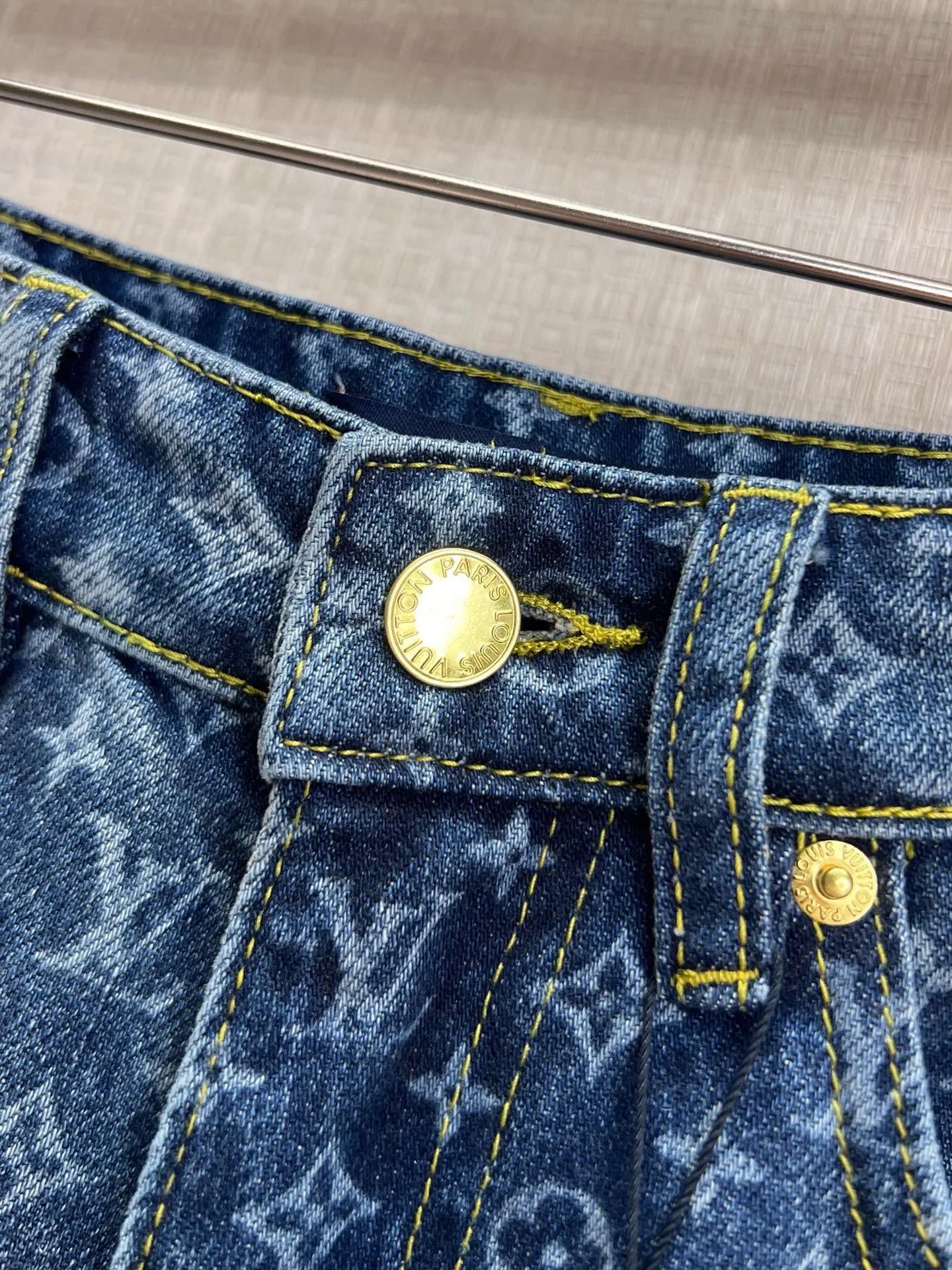 Women's Jeans LOUIS VUITTON 17513550