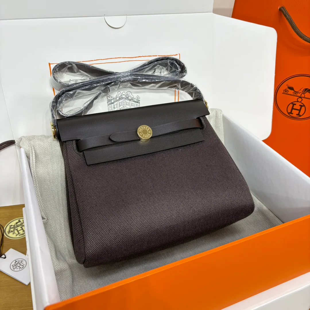 Women's Classic Handbags HERMES 18394497