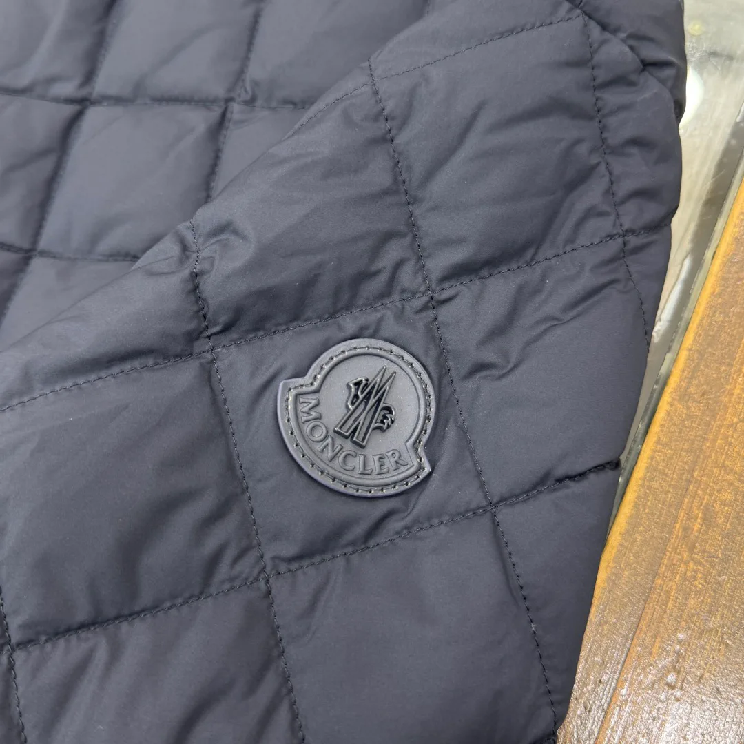 Men's Jackets And Down Jackets MONCLER 18001957