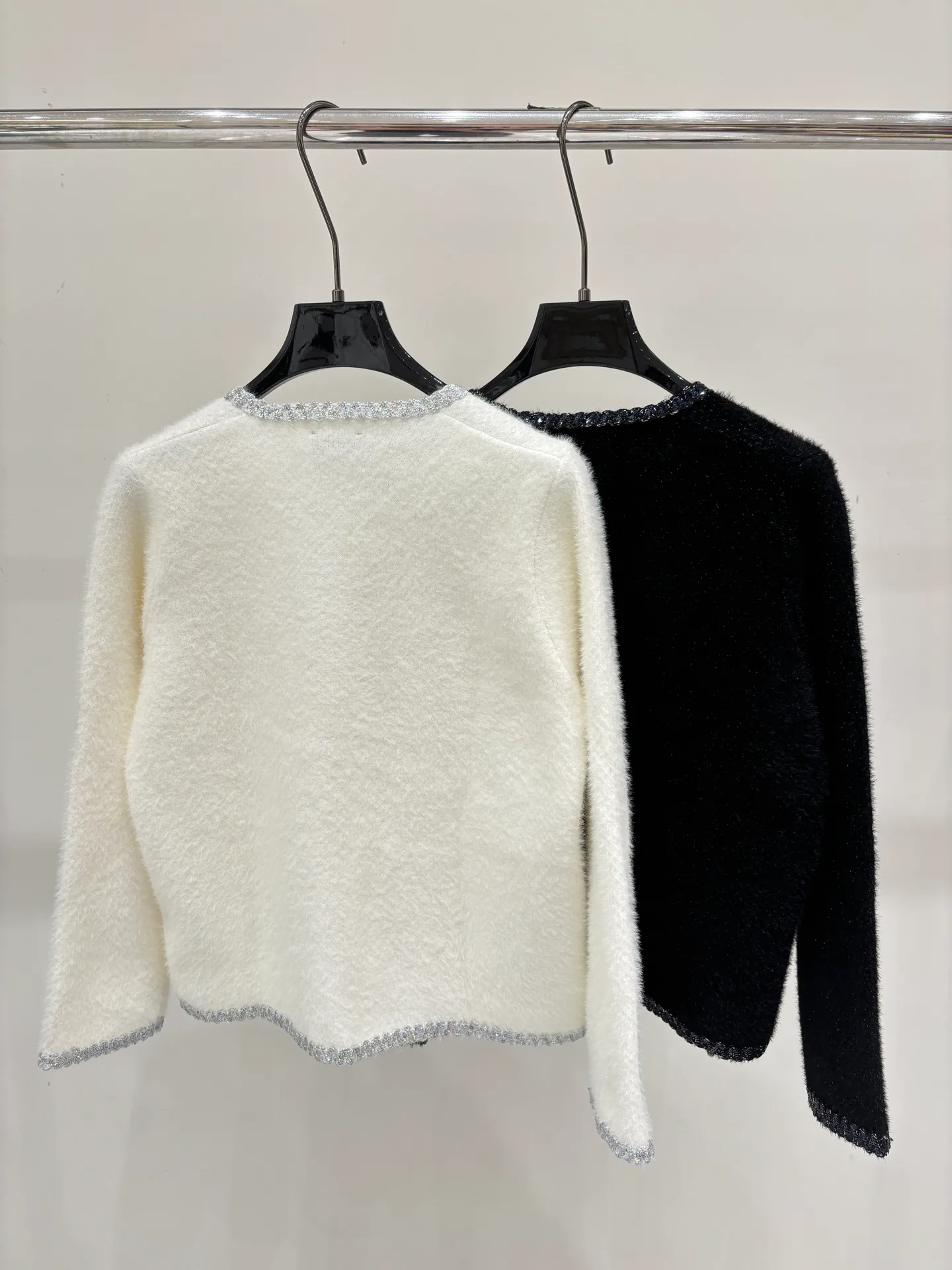Women's Jumpers And Sweaters CHANEL 18410700