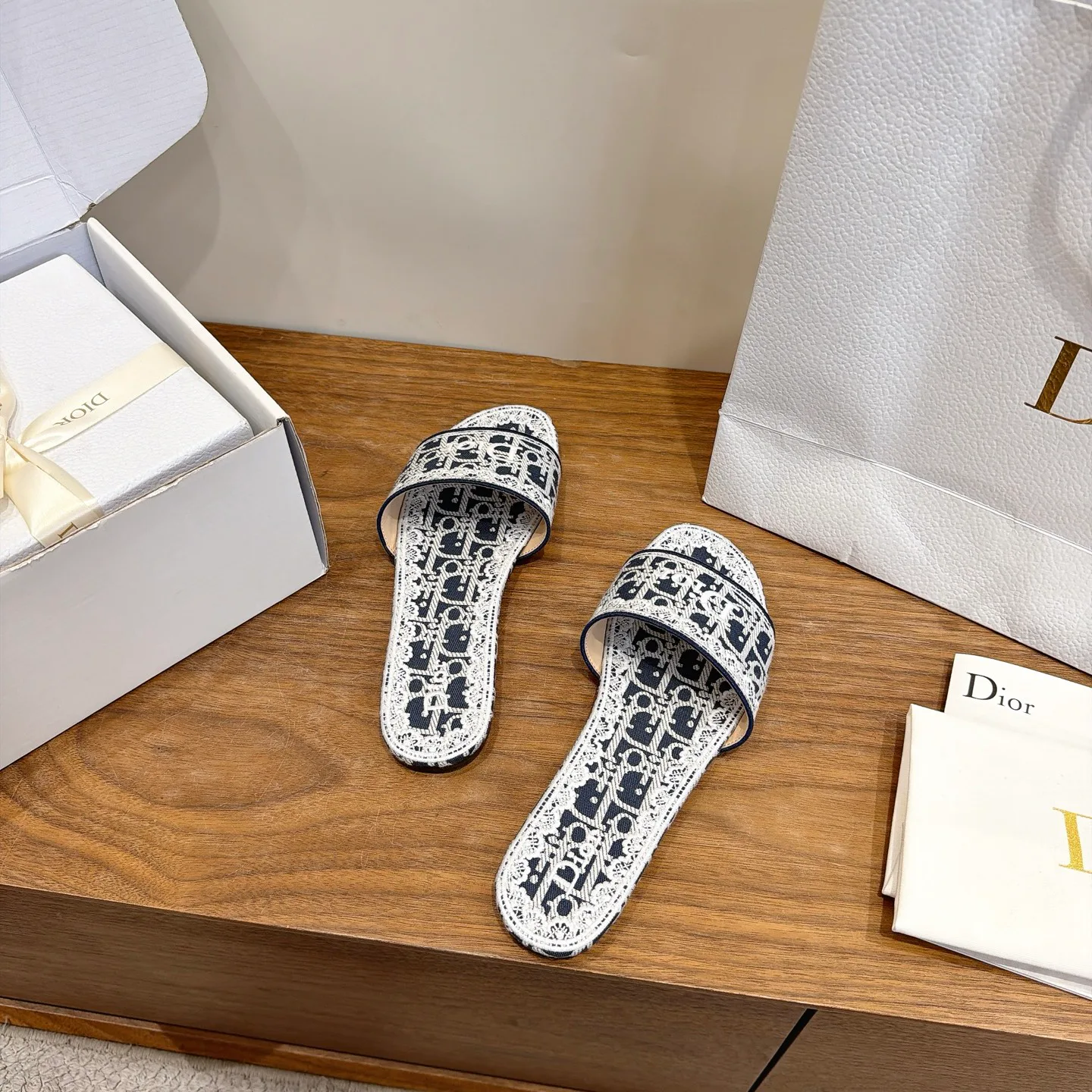 Women's Flip-Flops CHRISTIAN DIOR 17449445