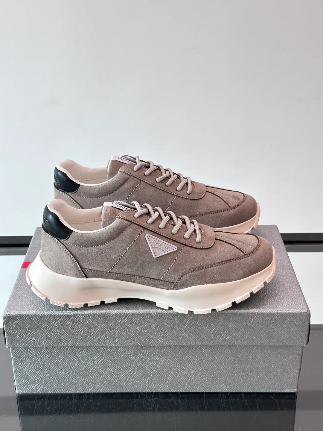 Men's Sneakers PRADA 18449483