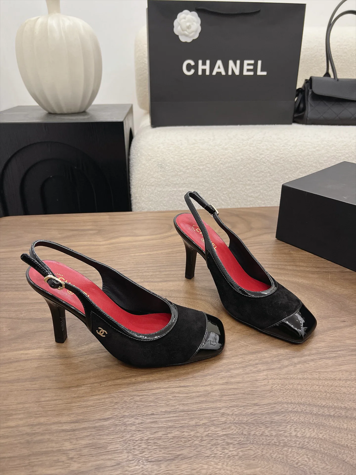 Women's Heels CHANEL 17815444