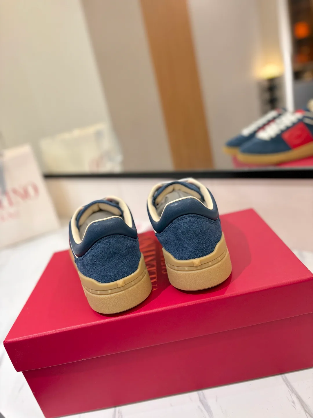 Women's Sneakers VALENTINO 18282467
