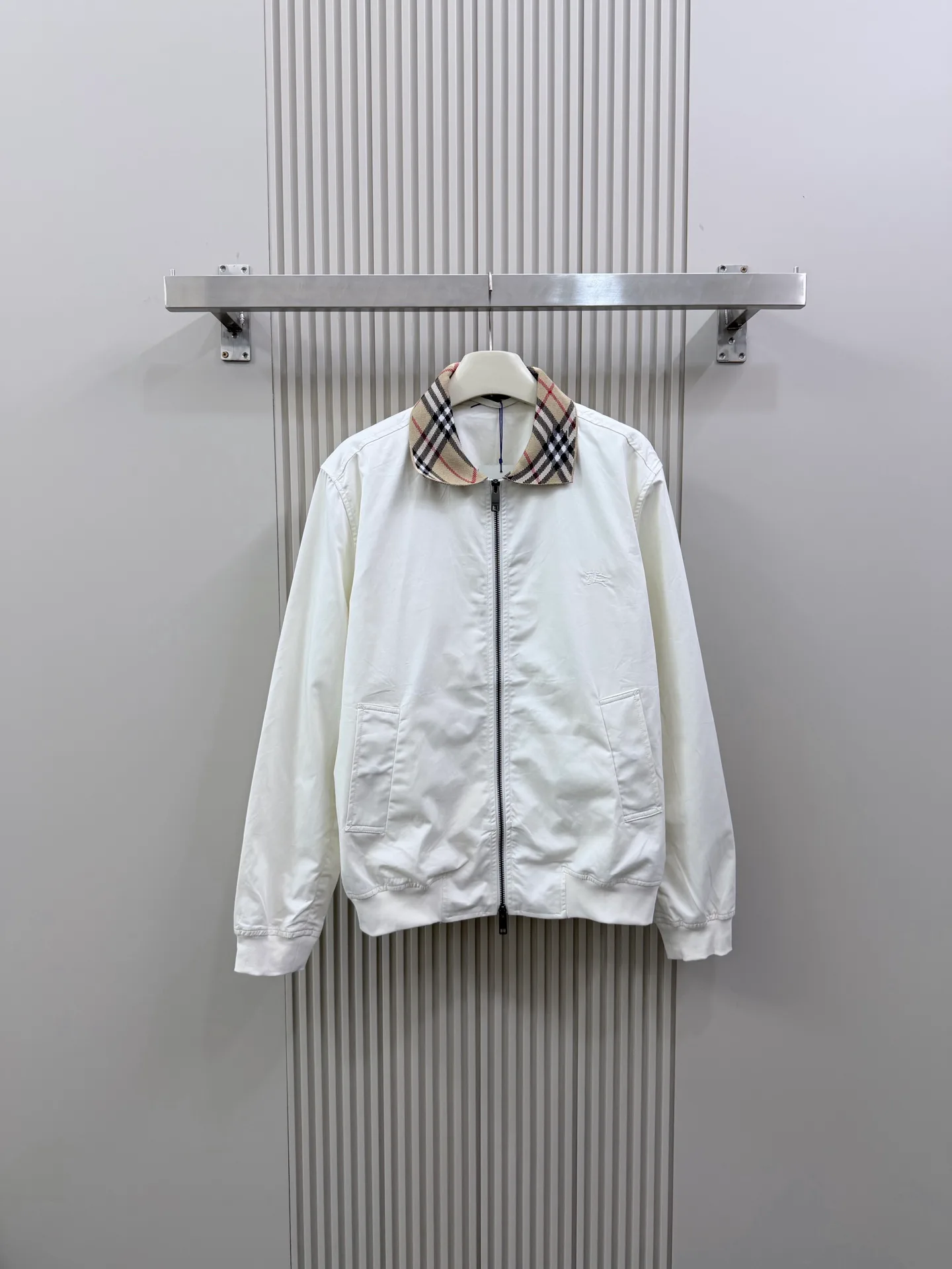Men's Jackets And Down Jackets BURBERRY 18073967