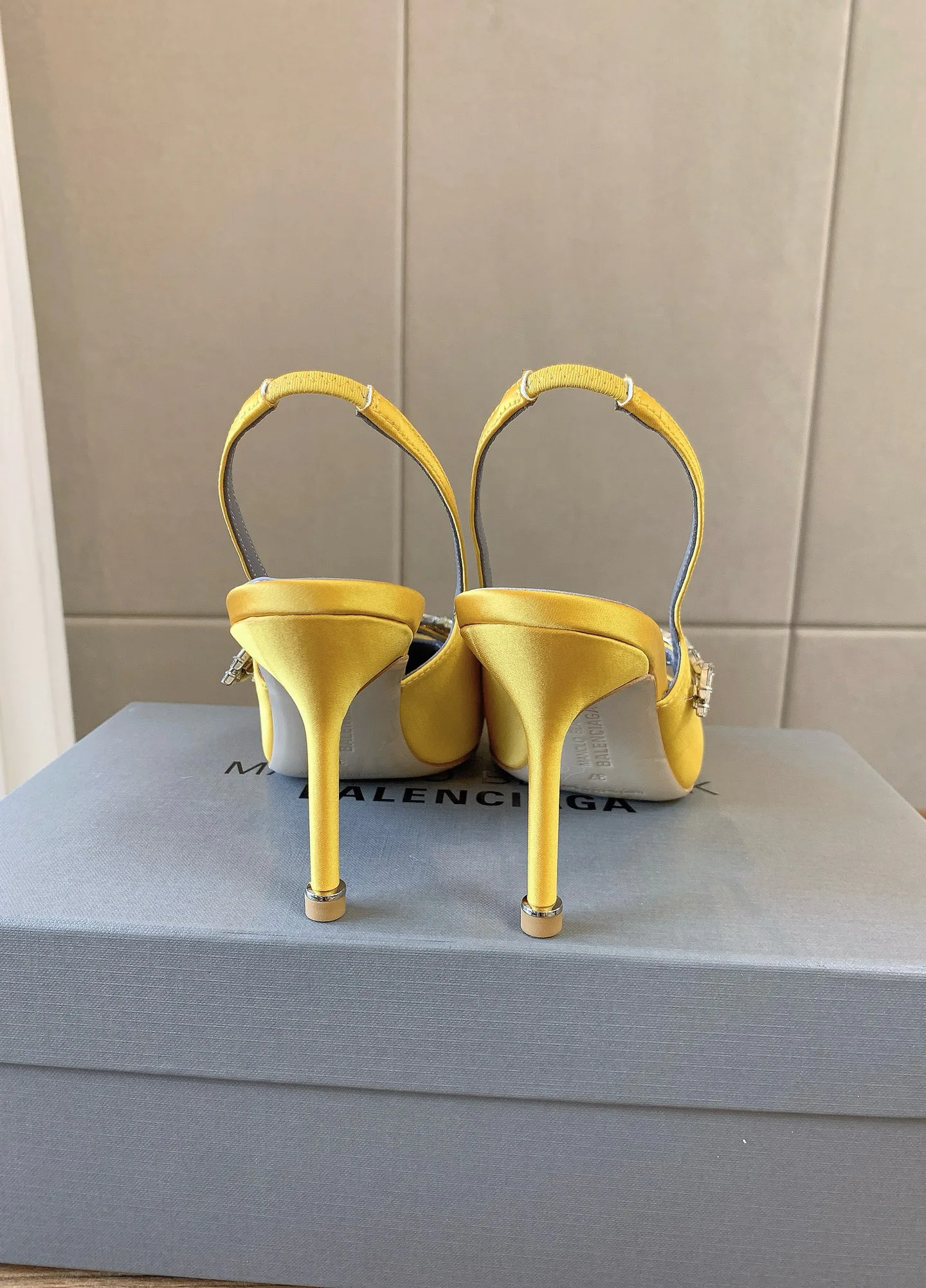 Women's Heels BALENCIAGA 17432065