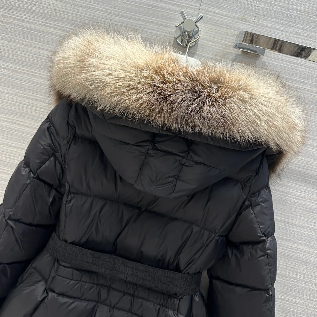 Women's Jackets And Down Jackets MONCLER 18130053
