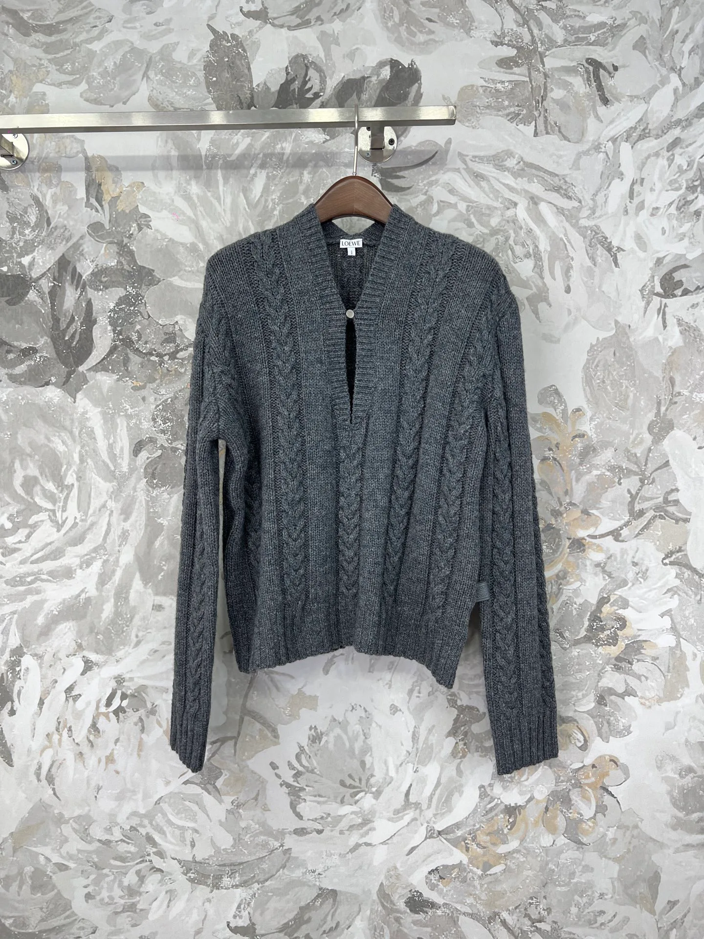 Women's Jumpers And Sweaters LOEWE 18324306