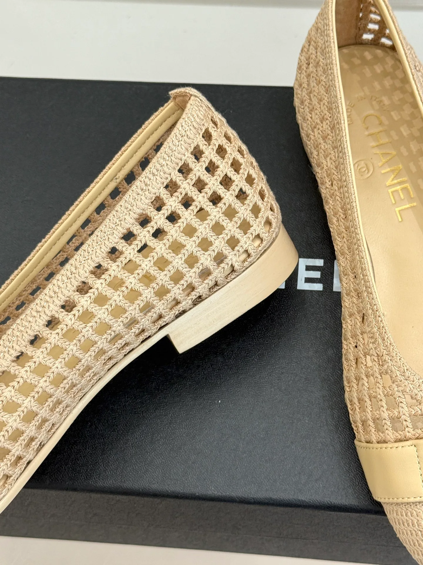 Women's Ballet Flats CHANEL 17240715
