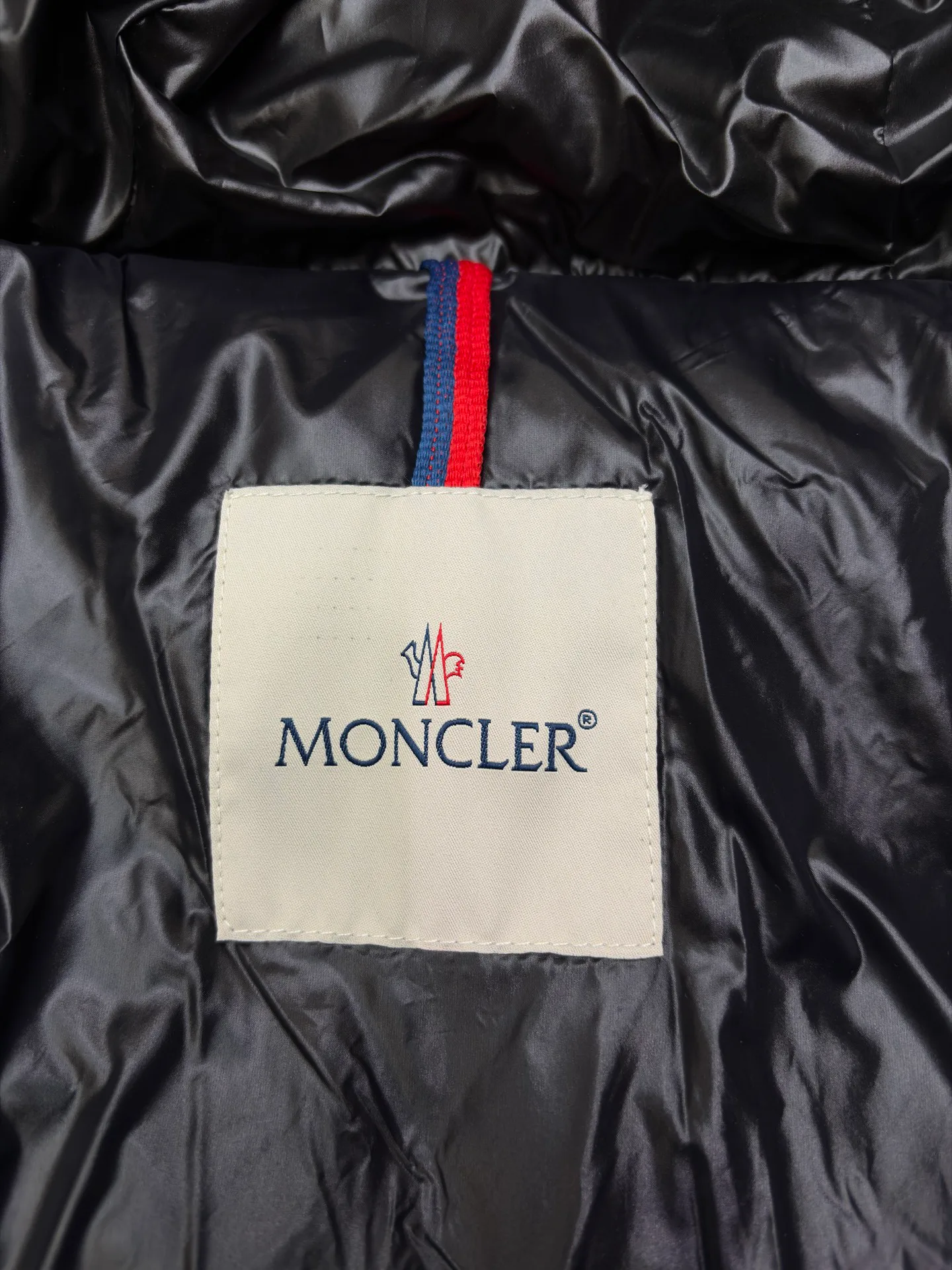 Women's Jackets And Down Jackets MONCLER 17568682