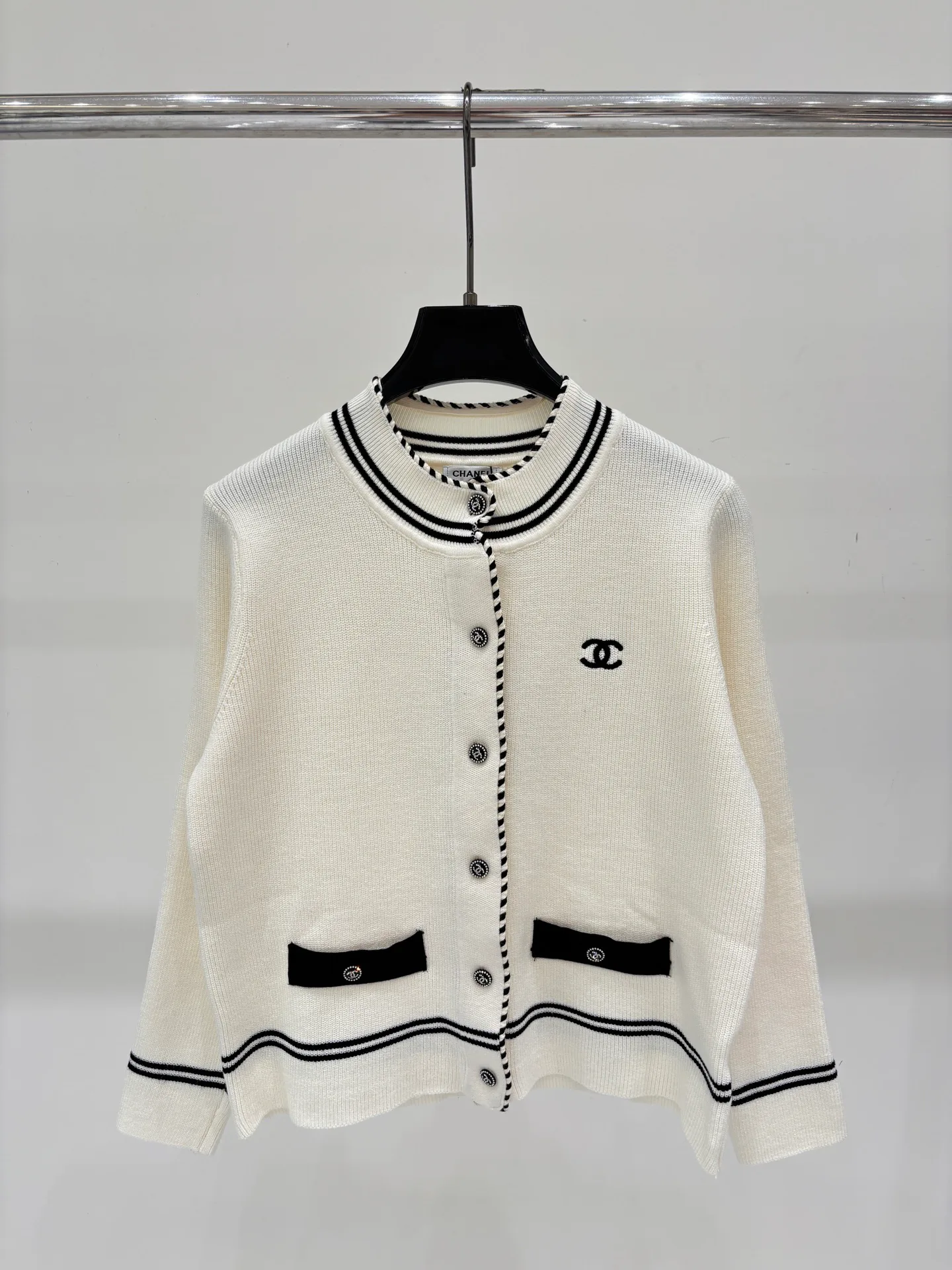 Women's Jumpers And Sweaters CHANEL 18137815