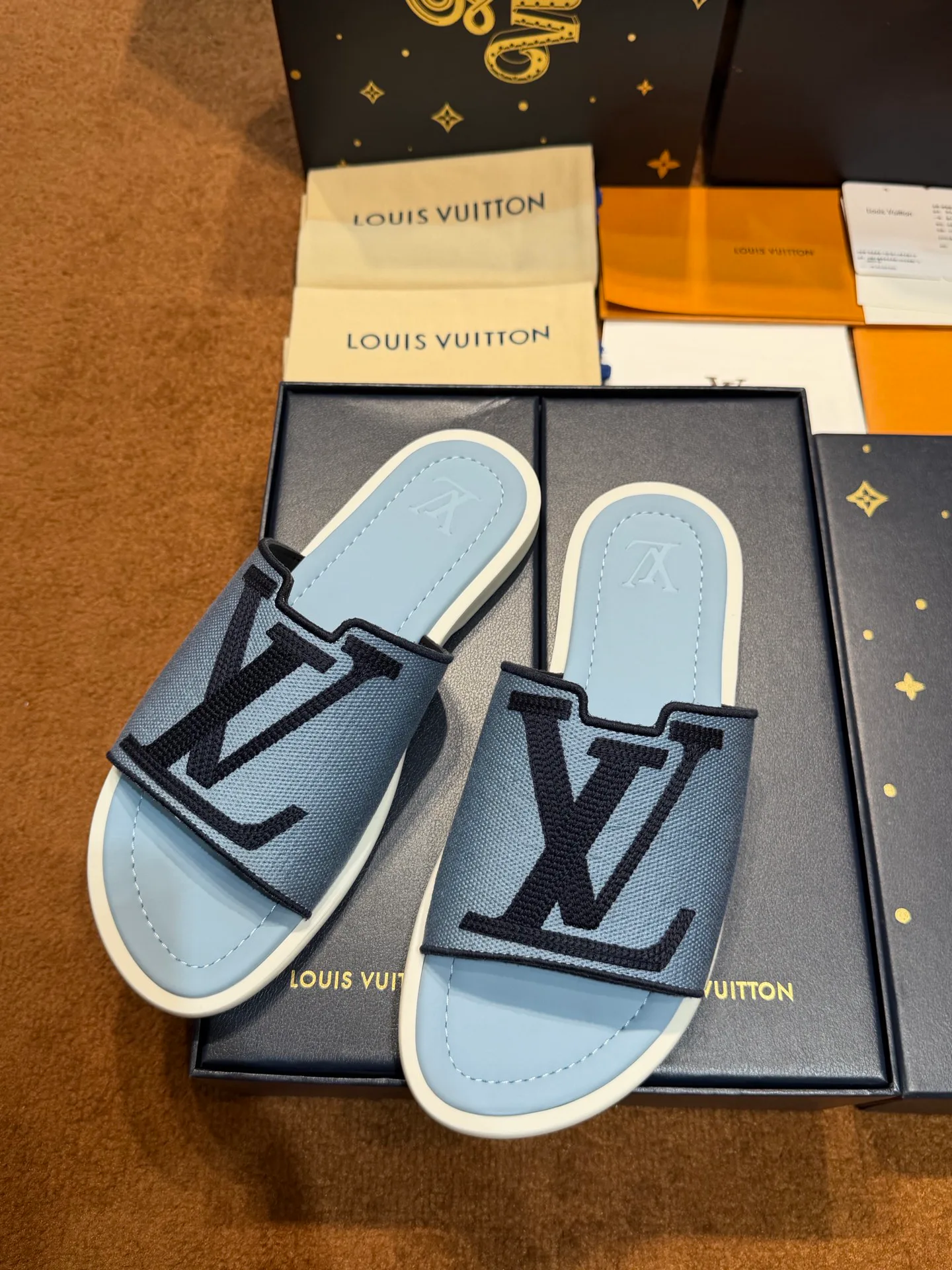 Men's Flip-Flops LOUIS VUITTON 17342954