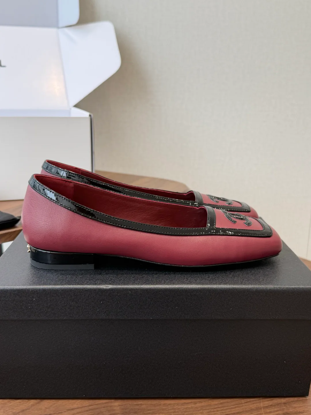 Women's Ballet Flats CHANEL 17708759