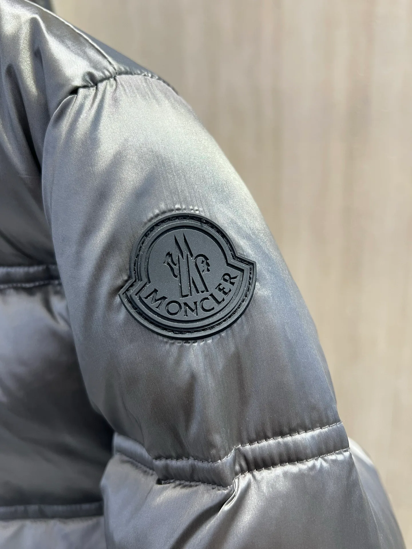 Men's Jackets And Down Jackets MONCLER 18330409