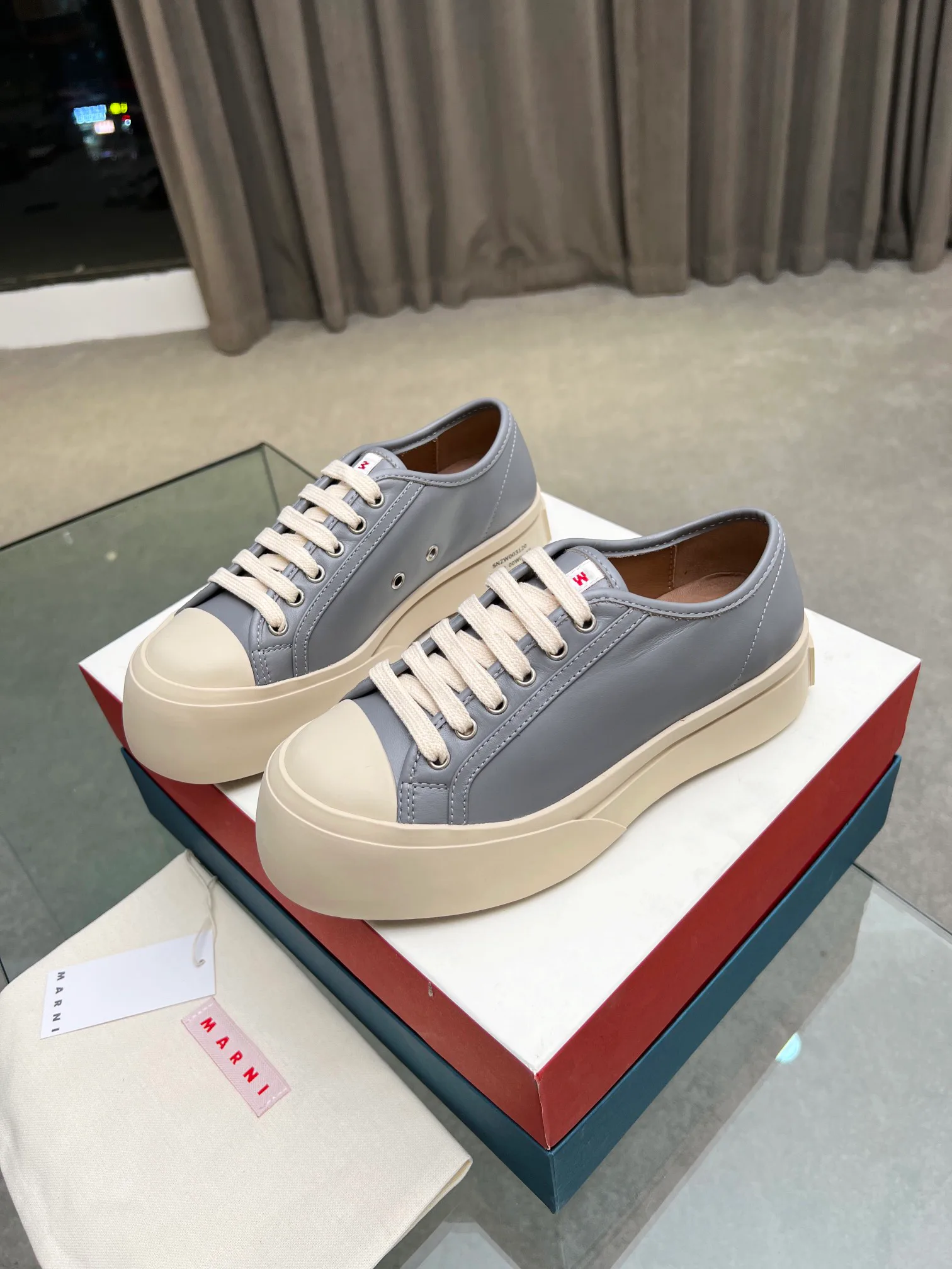 Women's Sneakers MARNI 18039750